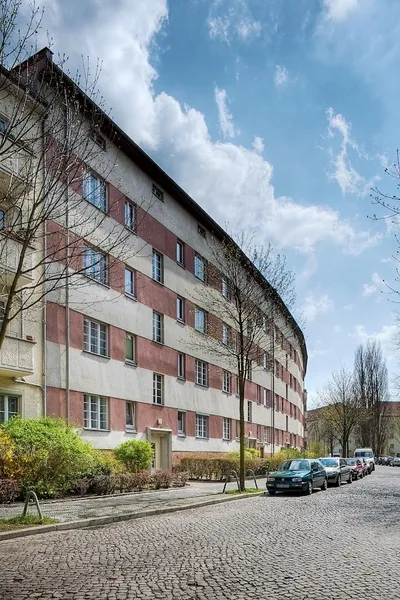 Mieter sucht möglichst zum 01.11. einen Nachmieter - Fußboden kann übernommen werden! — photo 1